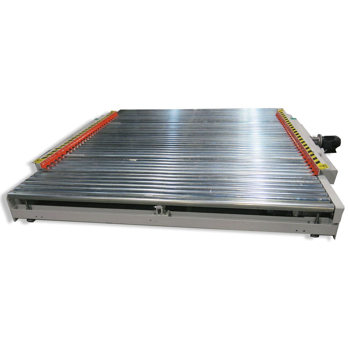 Conveyor With Low Centering System Manufacturers in Kerala